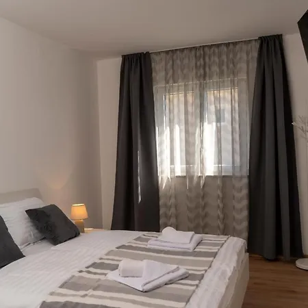 Olive & Almond Apartment *
