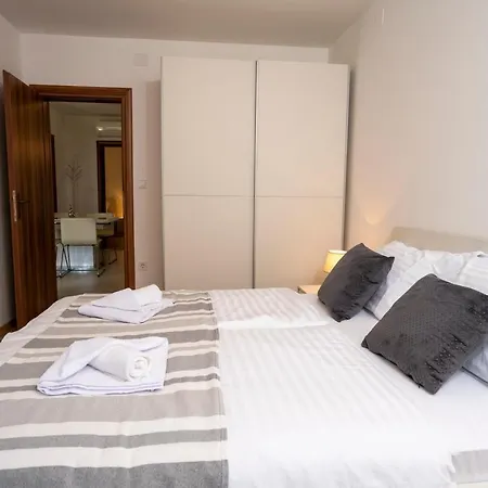 Olive & Almond Apartment